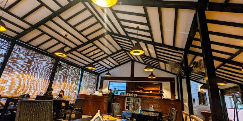Roots Café In The Park Gurgaon